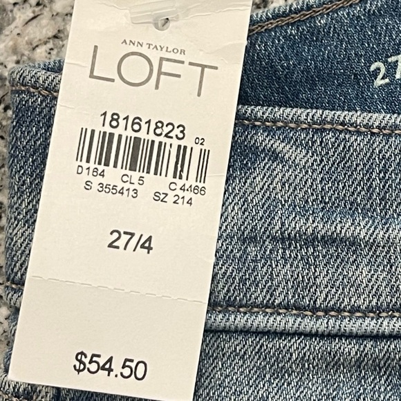 LOFT Distressed Bermuda Shorts NWT 4 / 27 cuffed raw hem - Picture 10 of 10